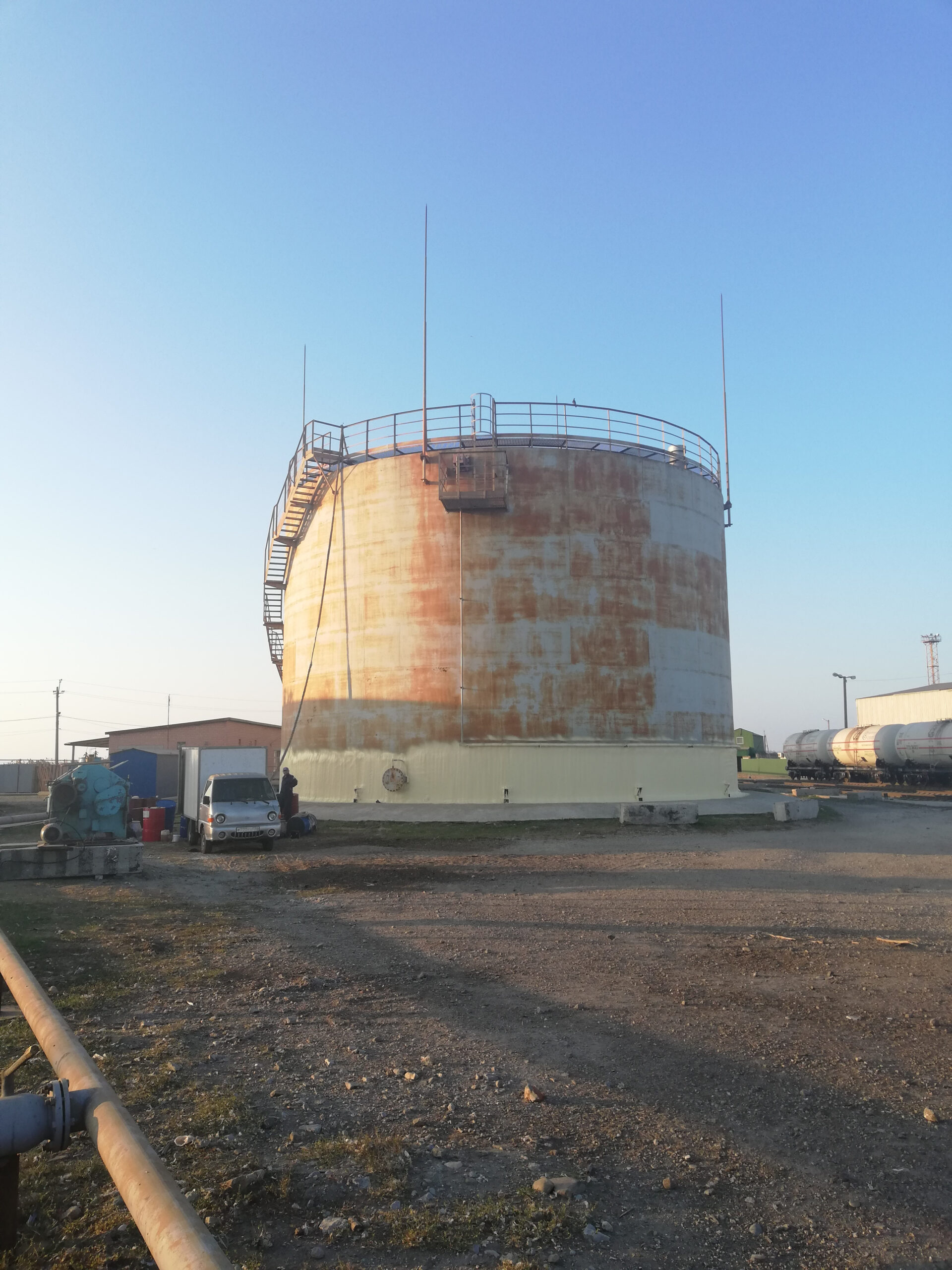 утепление нефтяного танка
